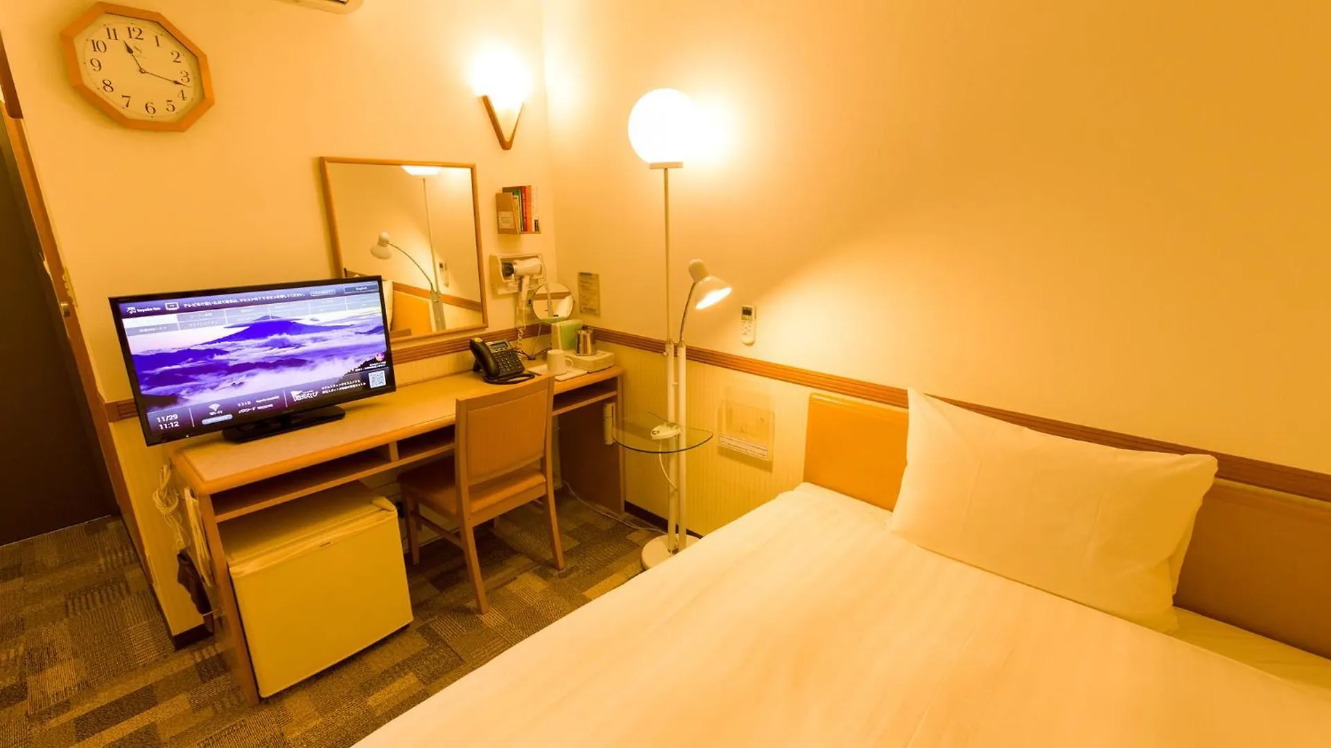 Toyoko Inn Kobe Sannomiya-Eki Higashi 3*,
