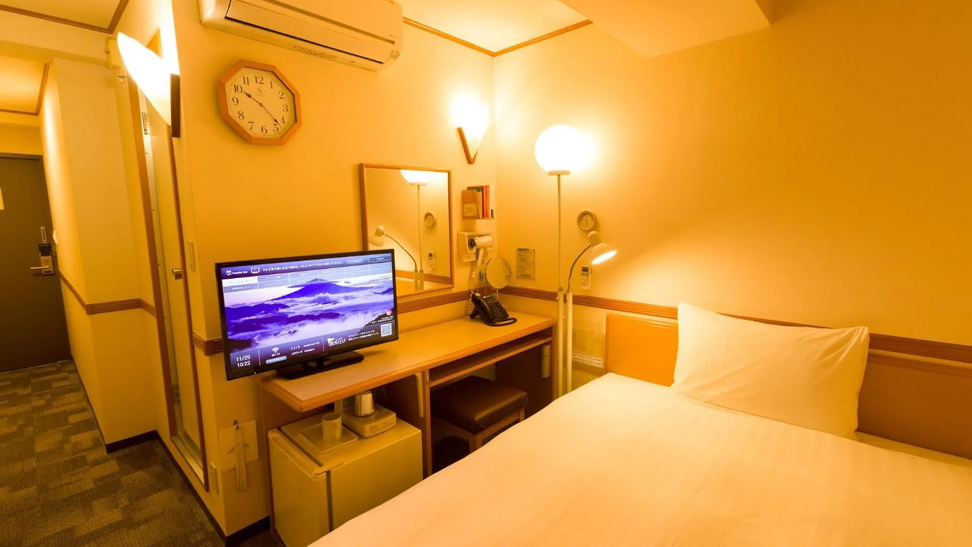 *** Hotel Toyoko Inn Kobe Sannomiya-Eki Higashi Japan