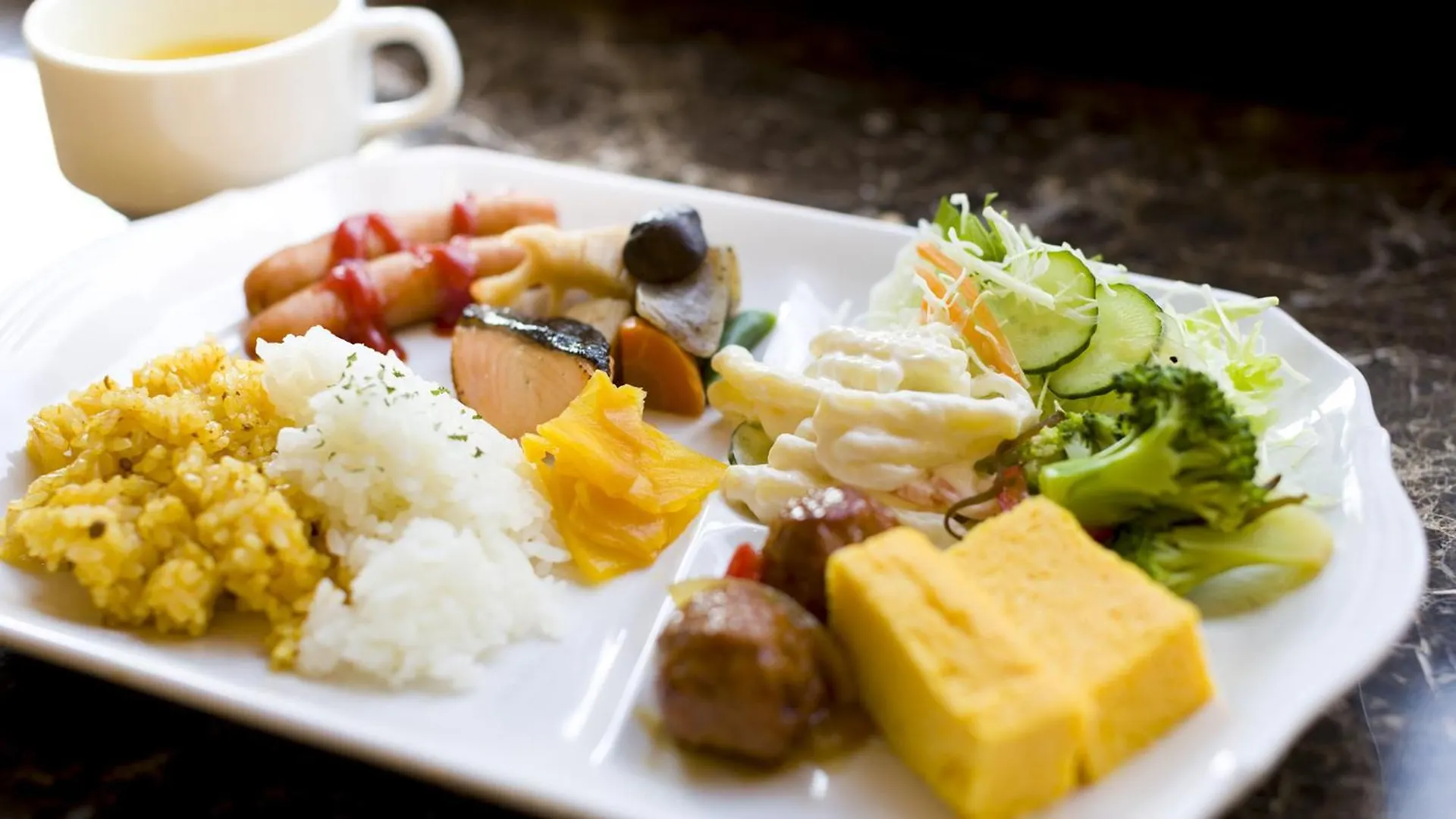 Toyoko Inn Kobe Sannomiya-Eki Higashi 3*,  Japan