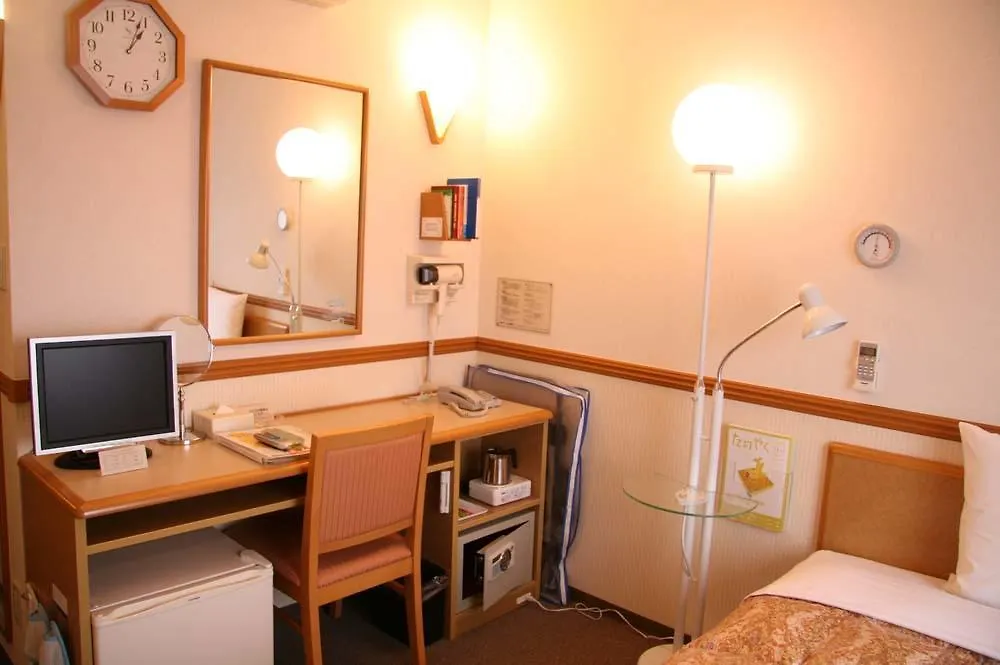 Toyoko Inn Kobe Sannomiya-Eki Higashi Hotel