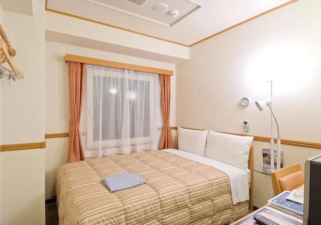 Toyoko Inn Kobe Sannomiya-Eki Higashi Hotel
